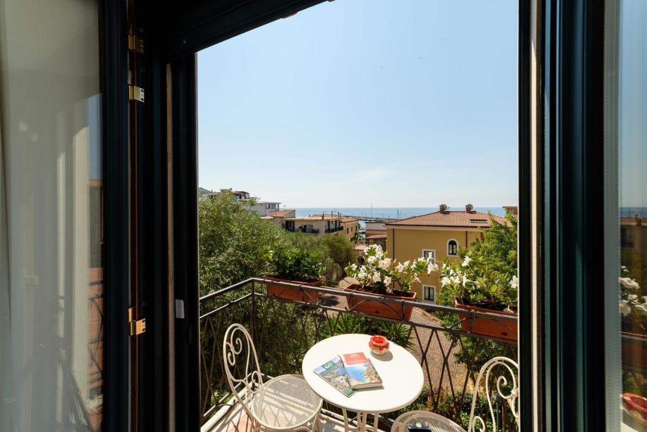 La Casa Di Paolo Casa Di Charme Hotel Marina di Camerota Exterior foto